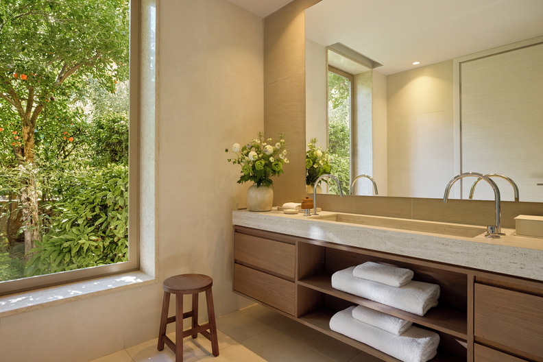 Tiara Holidays - Sani Club - two bedroom bungalow suite private pool front sea view bathroom